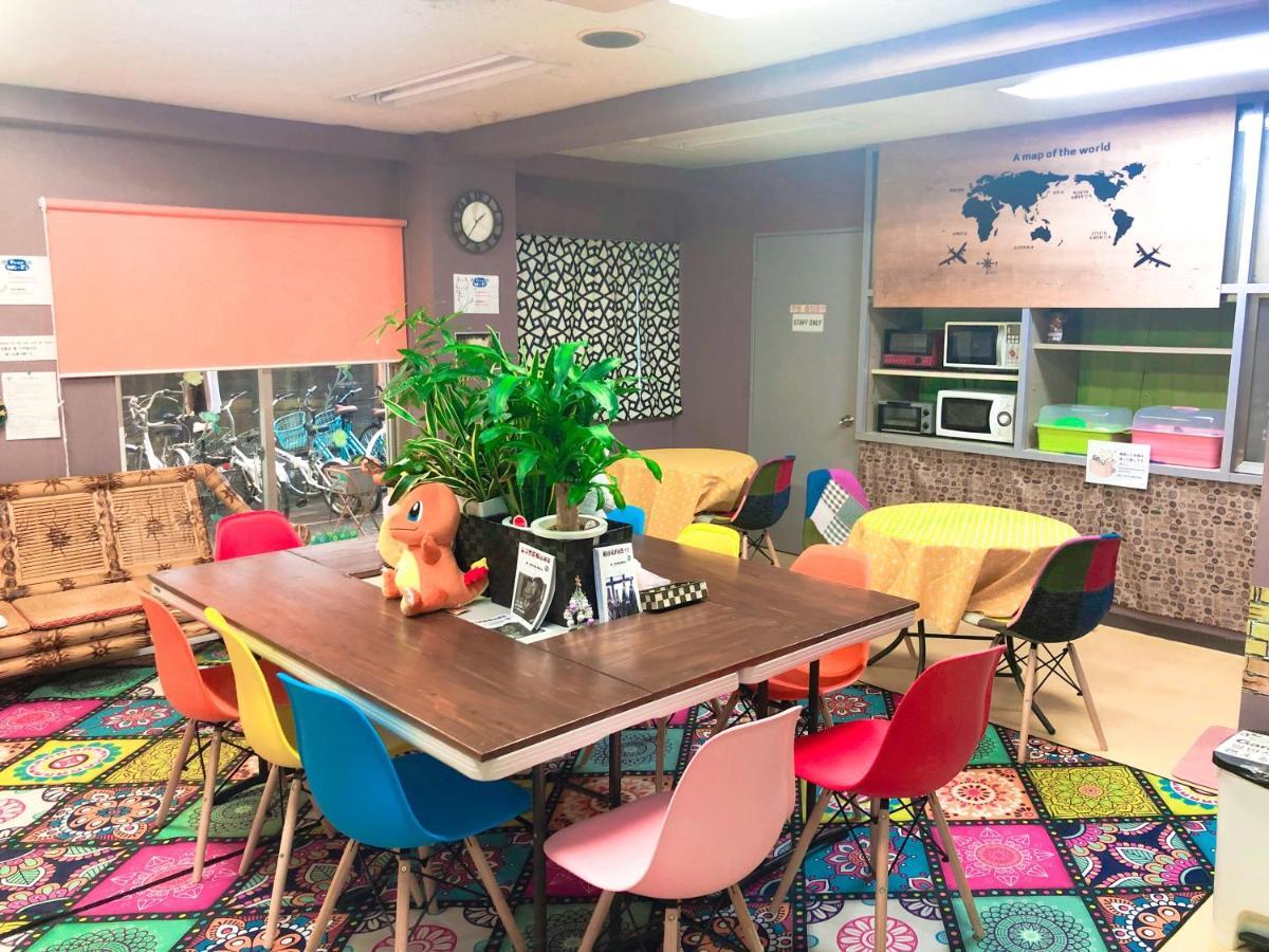 Guesthouse Shiawase Eki Фукуока Экстерьер фото