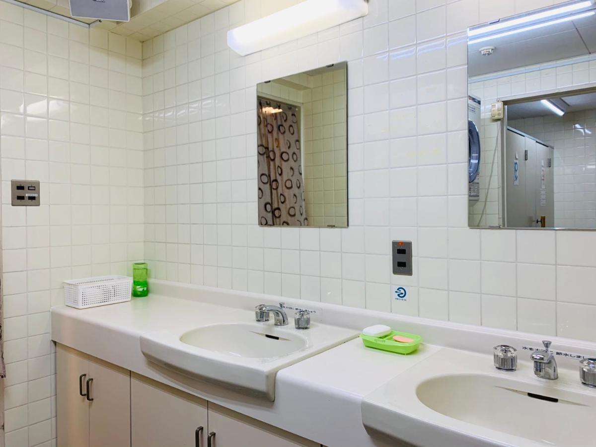 Guesthouse Shiawase Eki Фукуока Экстерьер фото